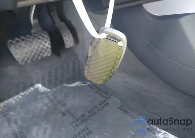 WA1UFAFLXGA003946: 44367920