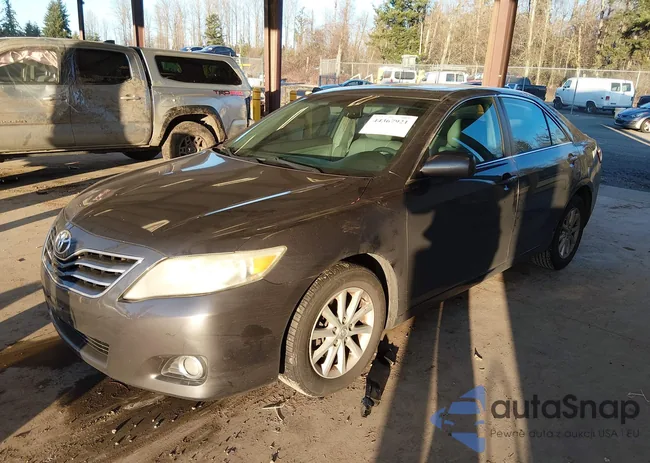 4T1BK3EK1AU108258: 44367921