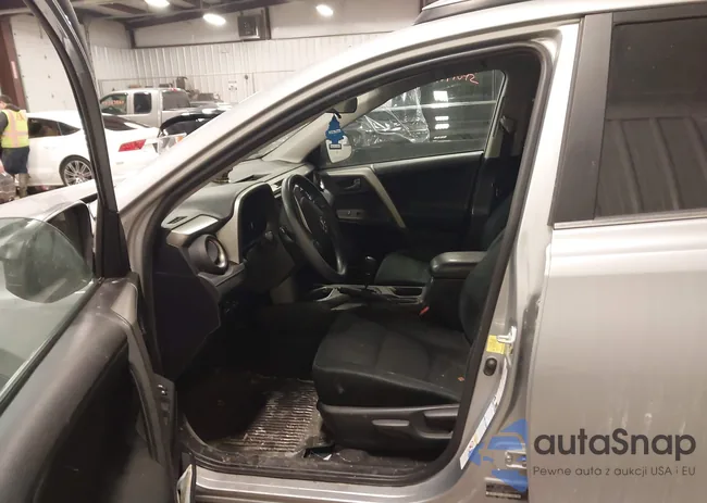 2T3BFREV9HW540230: 44367991