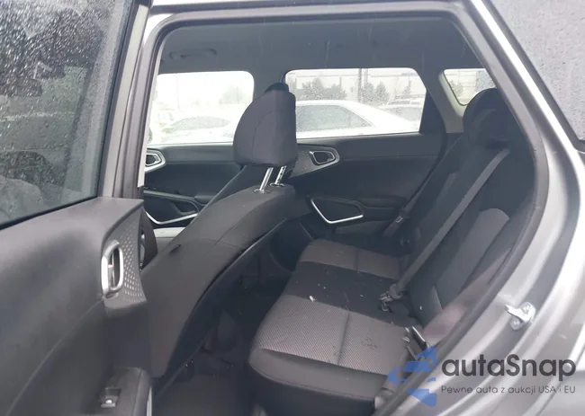 KNDJ23AU8R7240905: 44368040