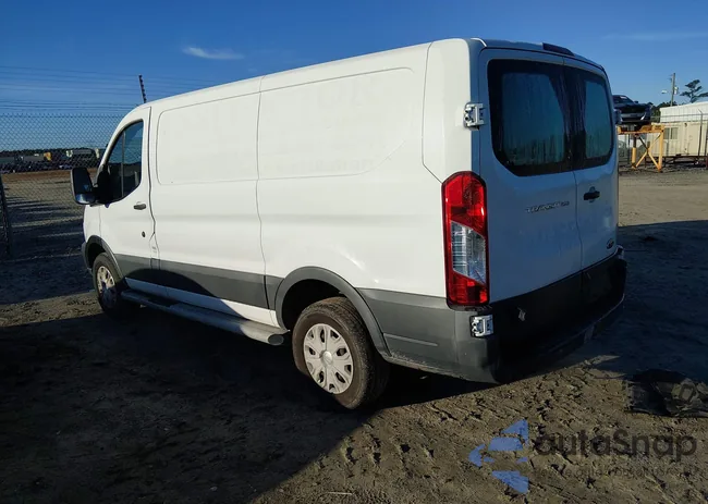 1FTYR1ZM8HKB00237: 44368145