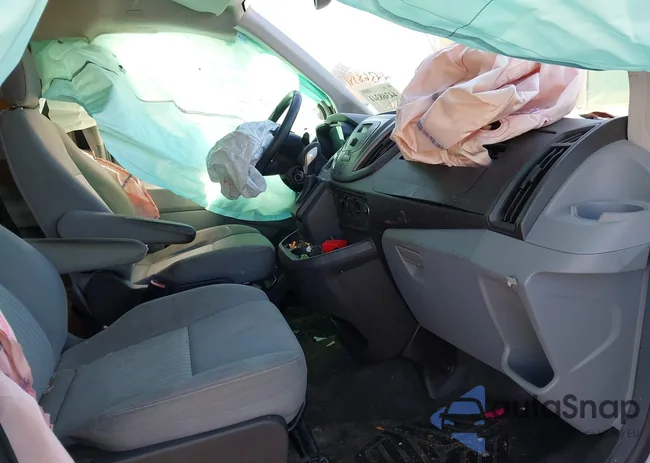 1FTYR1ZM9GKA42511: 44368341