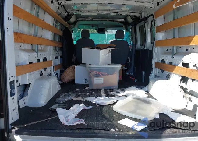 1FTYR1ZM9GKA42511: 44368341