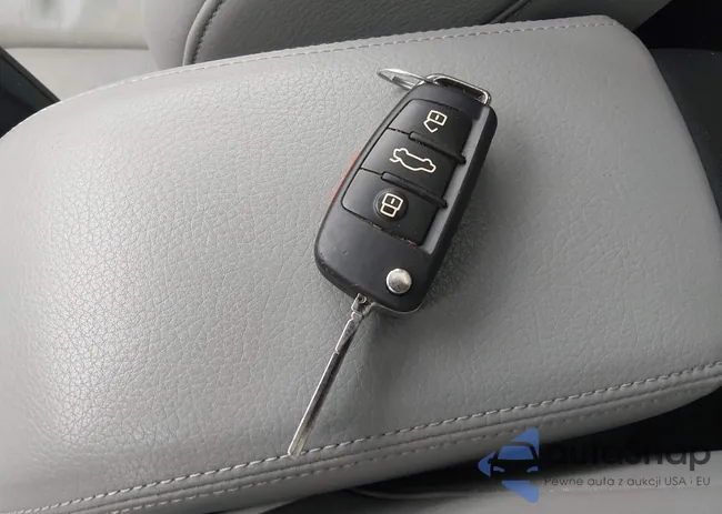 WA1JCCFSXJR003954: 44368438