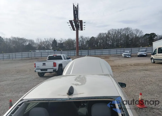 1G11B5SL9FF141585: 44368507