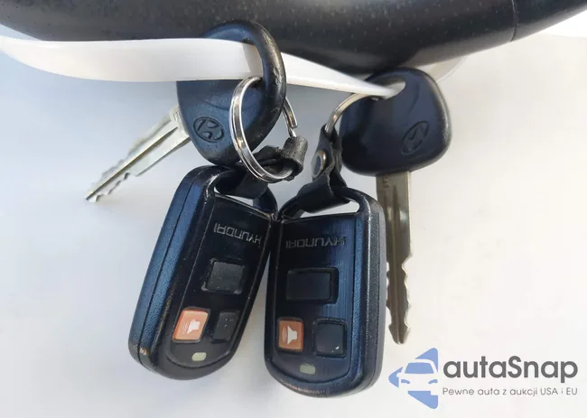 KM8SC13EX3U511575: 44367537