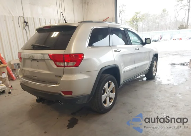 1C4RJFBG4CC318370: 44367553