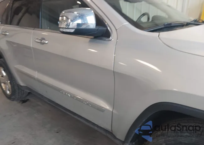 1C4RJFBG4CC318370: 44367553