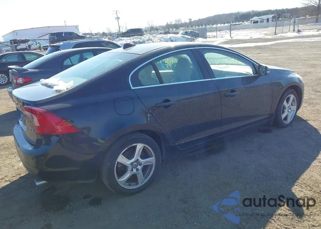 YV1622FS4C2120427: 44367554