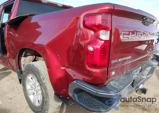 1GCPWCED5KZ132695: 44367740