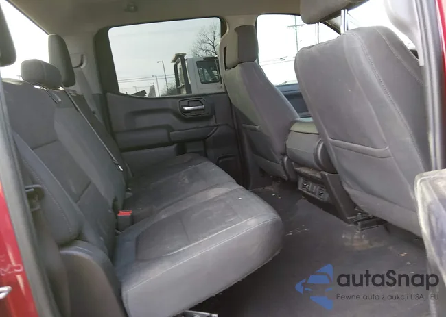 1GCPWCED5KZ132695: 44367740