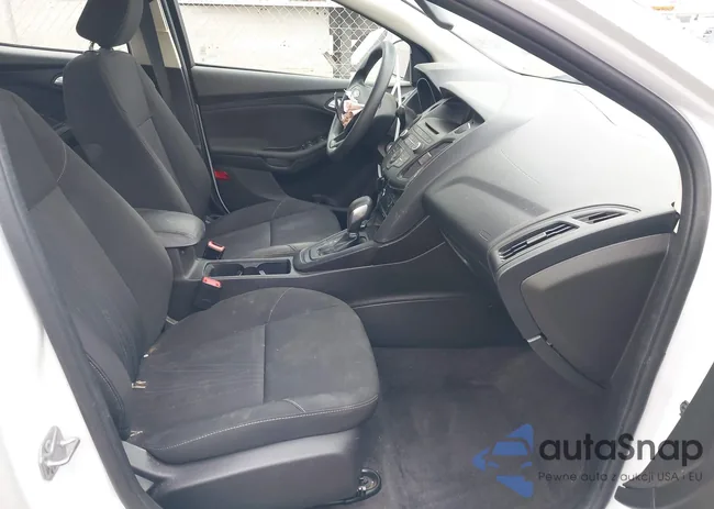 1FADP3F22HL347708: 44367806