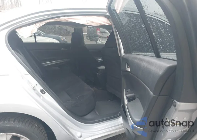 1HGCP26789A154473: 44367892