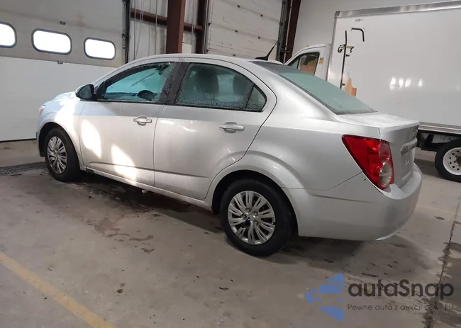 1G1JA5SG4D4156204: 44369039