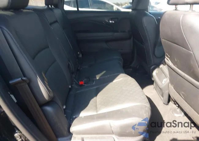 5FNYF7H53LB006214: 44369113