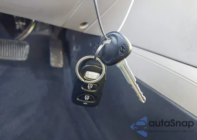 KMHD84LF5KU871694: 44369231