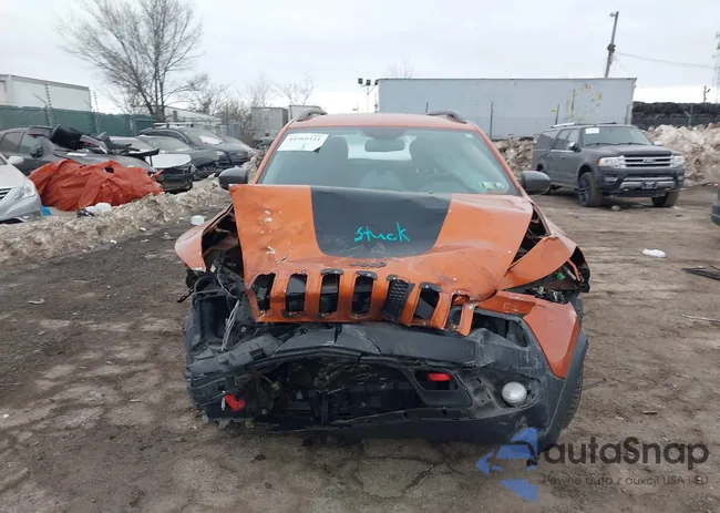 1C4PJMBS3FW757031: 44369321