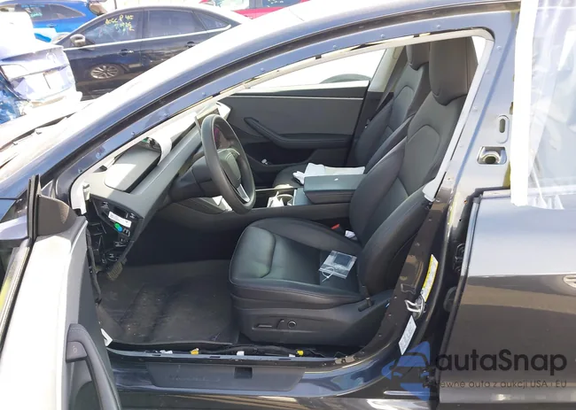 5YJ3E1EA7RF746904: 44368517