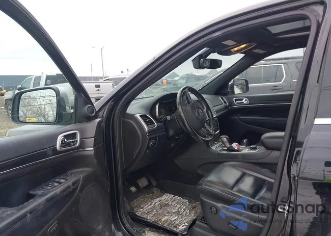 1C4RJFBG5MC585745: 44368537