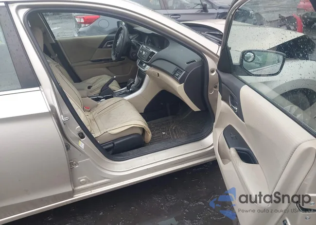 1HGCR2F39FA275287: 44368560