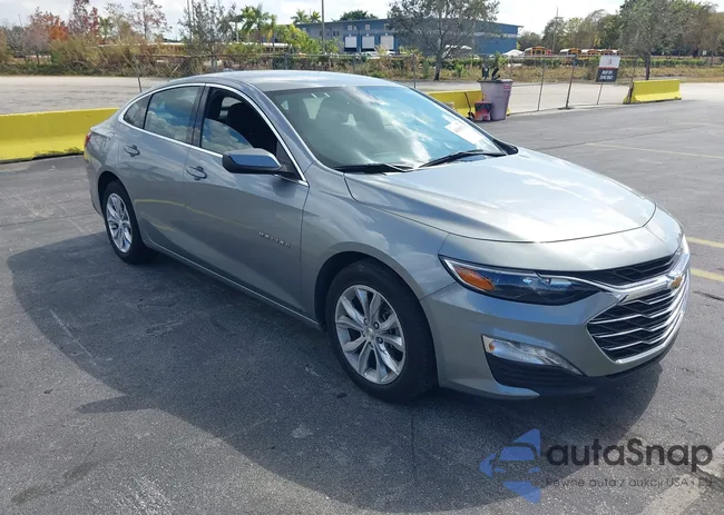 1G1ZD5ST3RF151403: 44368576