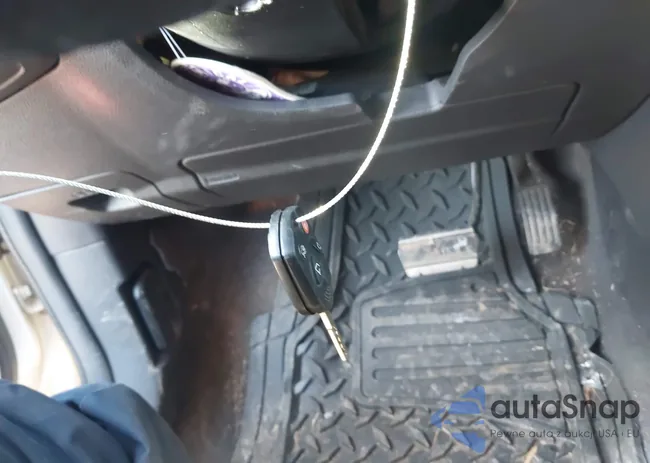 1FADP3F29EL370026: 44368633