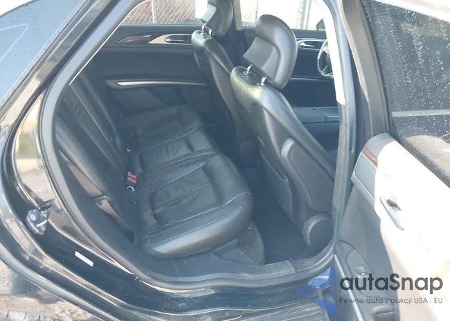 3LN6L2GK9DR803931: 44368894