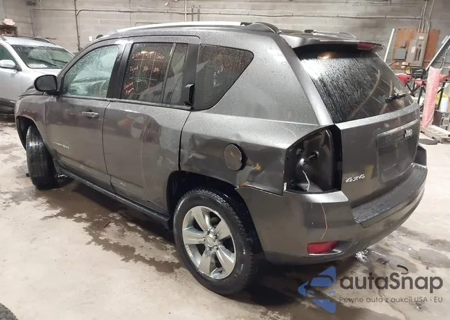 1C4NJDEB3FD208136: 44368896