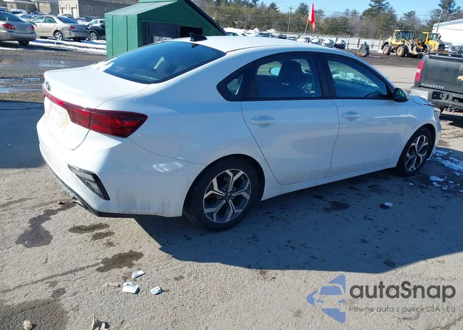 3KPF24AD4LE242847: 44368903