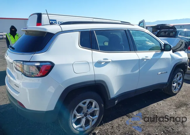 3C4NJDBN2ST617389: 44369986