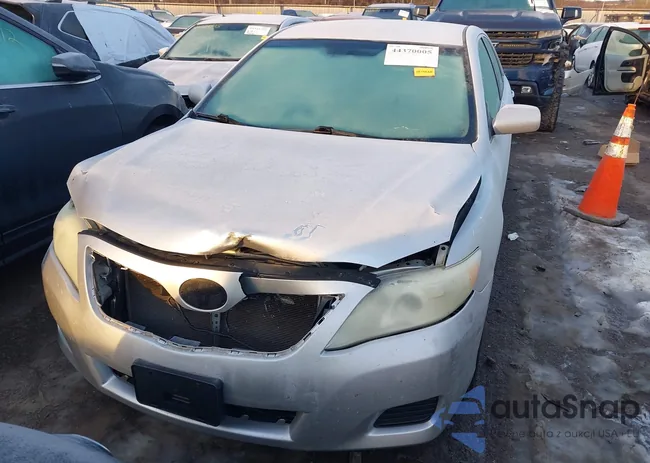 4T4BF3EKXAR010968: 44370005