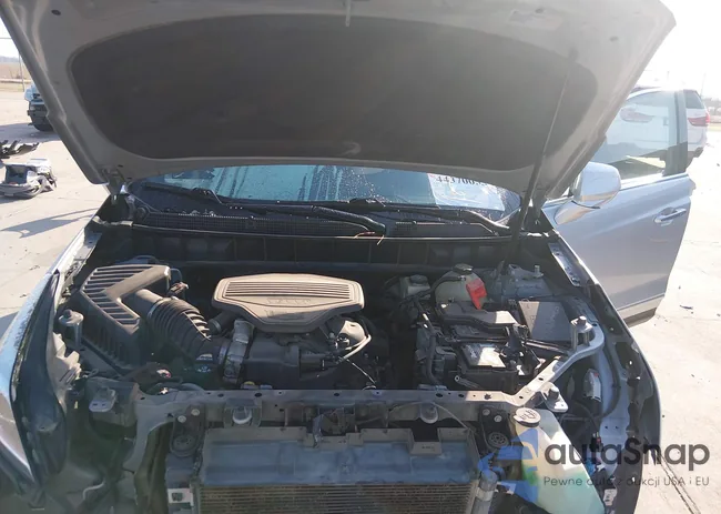 1GYKNARS0JZ187929: 44370053