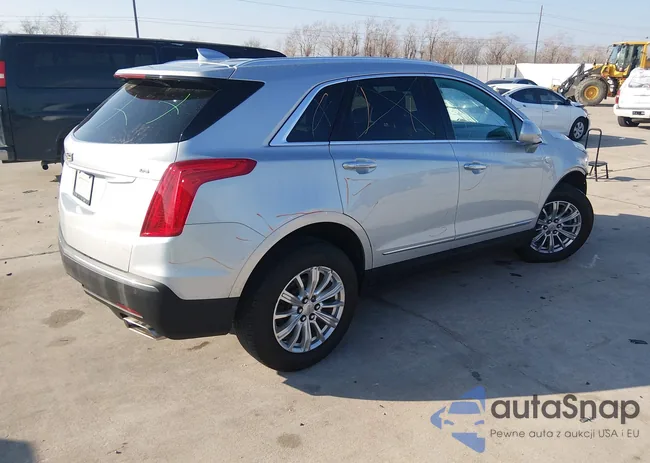 1GYKNARS0JZ187929: 44370053