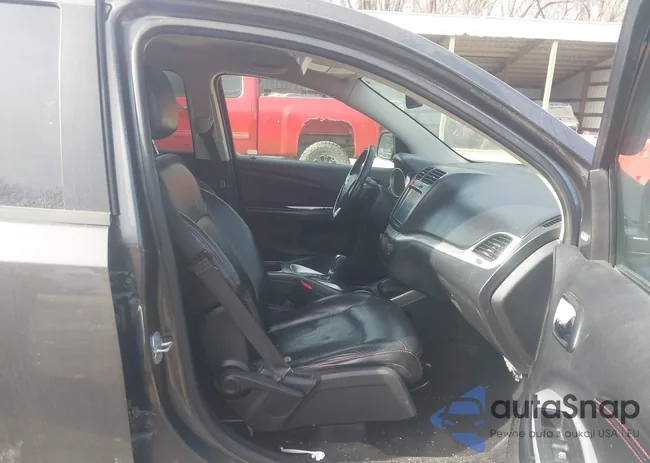 3C4PDCEG6GT226325: 44370108