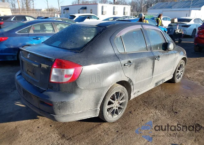 JS2YC417X85101192: 44370170