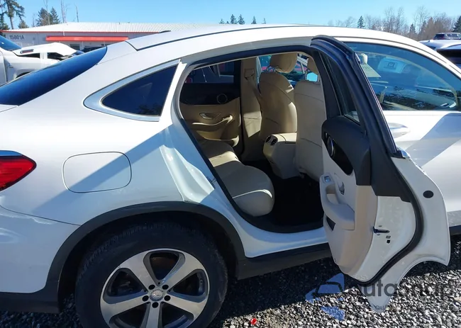 WDC0J4KB4HF189970: 44370189