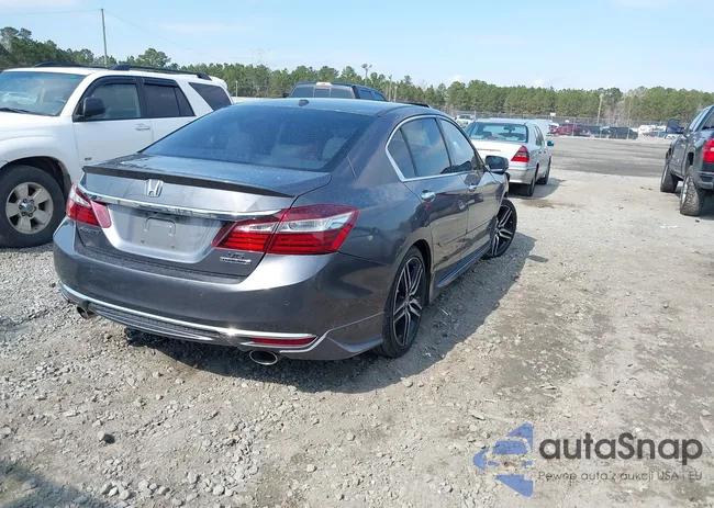 1HGCR3F96HA035062: 44370275