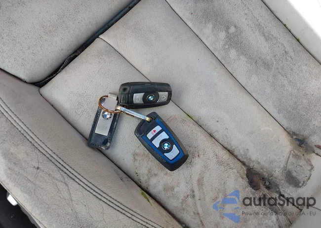 WBA3T3C5XG5A41665: 44370301