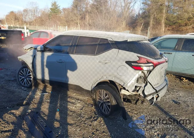 3N1CP5CV8RL557674: 44370353