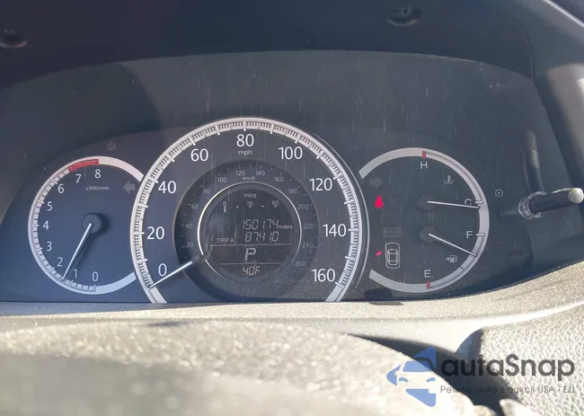 1HGCR2F38DA001673: 44370372