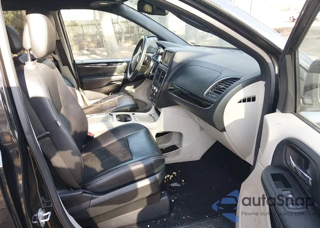 2C4RDGCG9KR545958: 44370400