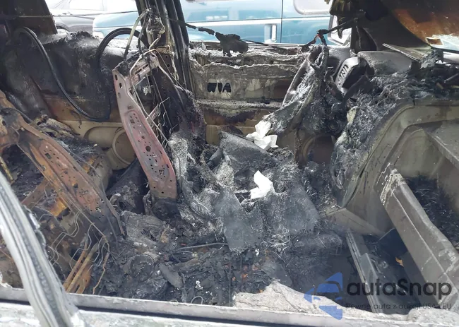 1J8FF28W77D312003: 44370410