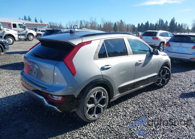 KNDCR3LF6R5124231: 44369558