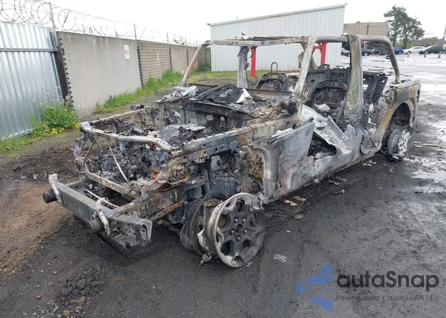 1C4JJXR63NW101216: 44369603