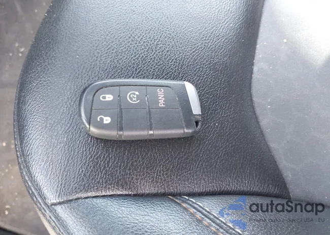 3C4NJDBB6KT656881: 44369721