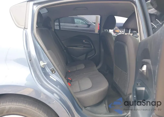 KNADM4A30G6688978: 44369830