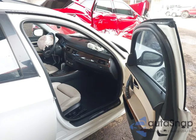 WBAPH7G57ANM52918: 44369838