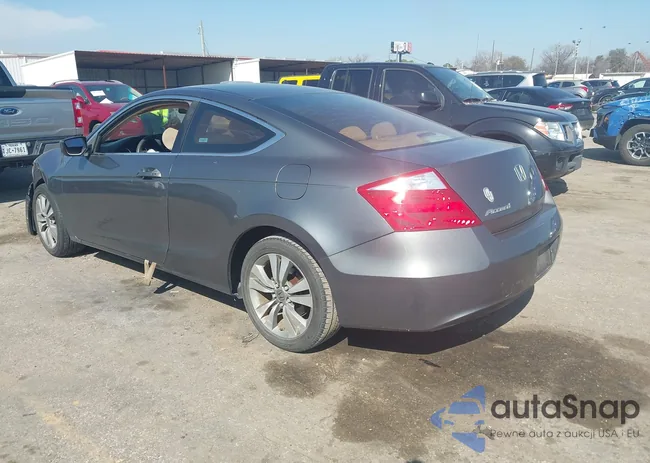 1HGCS12739A017519: 44369842