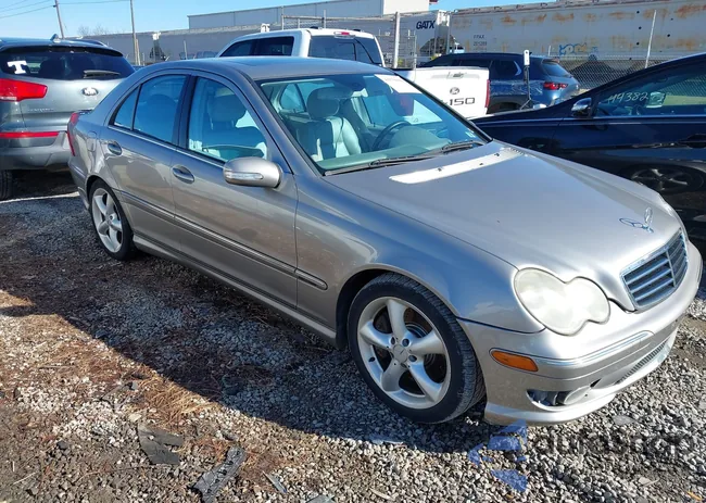 WDBRF40J85F641776: 44370959