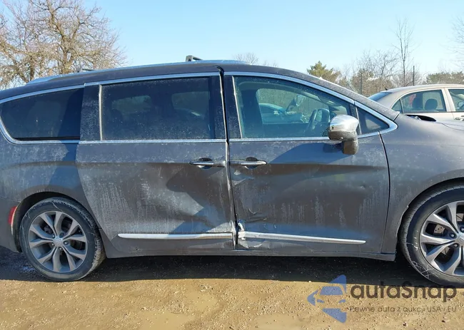 2C4RC1GG4HR679795: 44371008